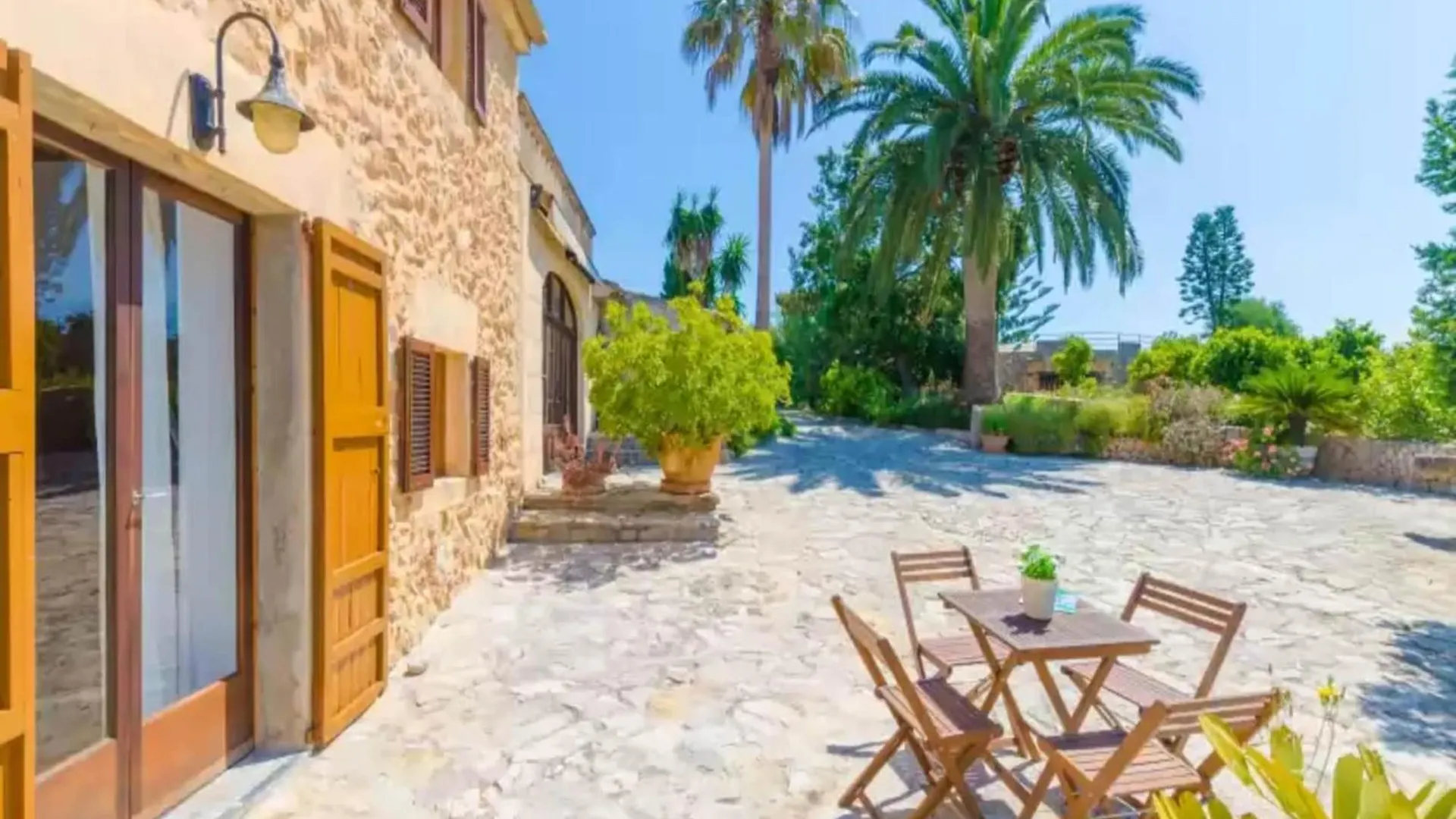 Attractive Villa With Private Pool Sant Llorenc Des Cardassar